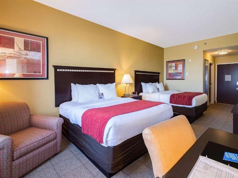 Comfort Inn & Suites Maingate South Davenport Buitenkant foto