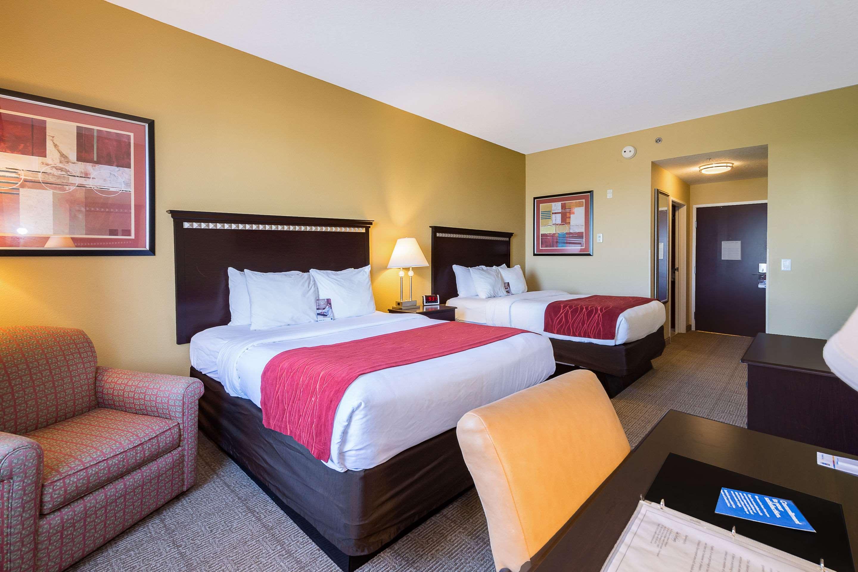 Comfort Inn & Suites Maingate South Davenport Buitenkant foto