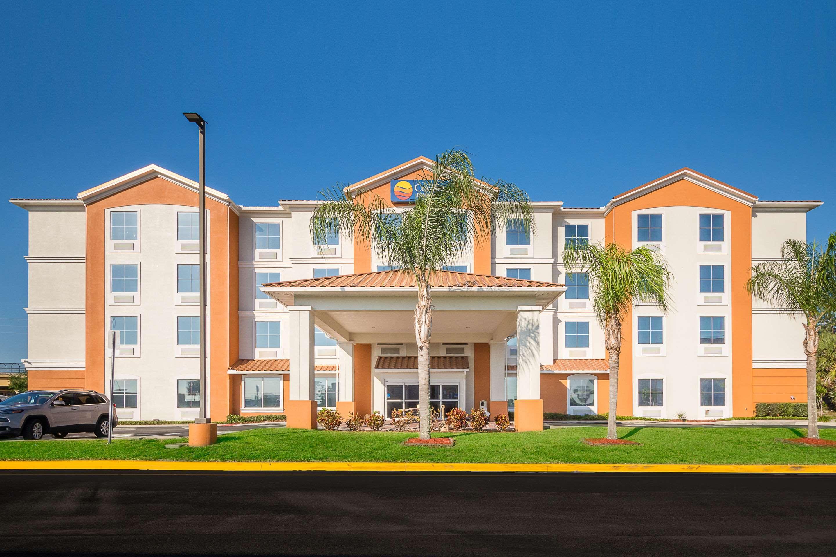 Comfort Inn & Suites Maingate South Davenport Buitenkant foto