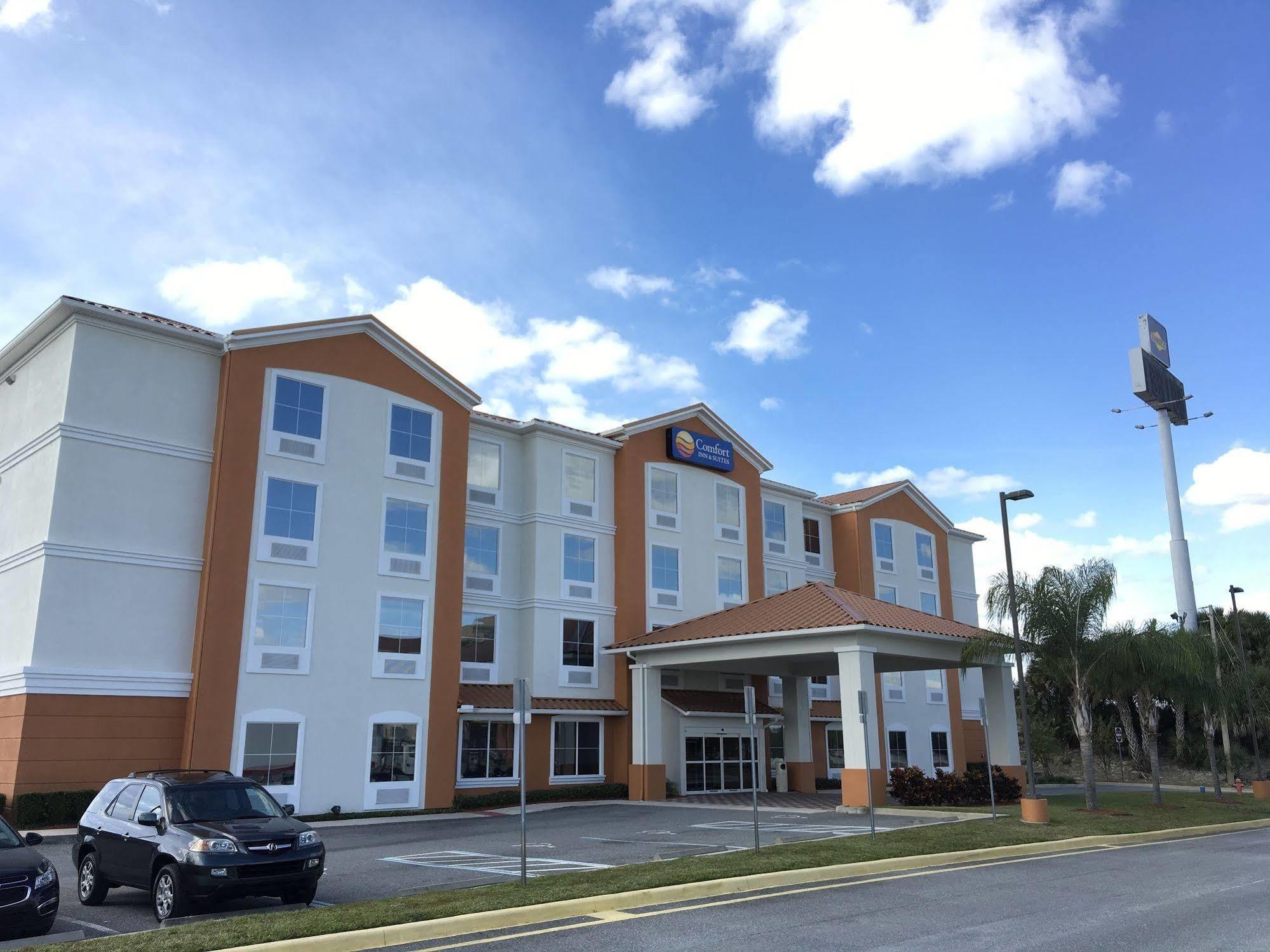 Comfort Inn & Suites Maingate South Davenport Buitenkant foto